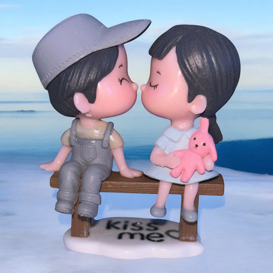 Cute Loving Couple Car Dashboard Idol – Kiss Me Theme